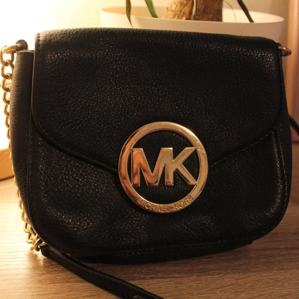 MICHAEL KORS Fulton Small Crossbody in Black - Picture 2 of 11